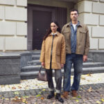 Джинси та верхній одяг: як носити з тренчами, бомберами та класичними пальтами